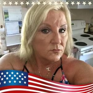 Meet your Posher, Loretta